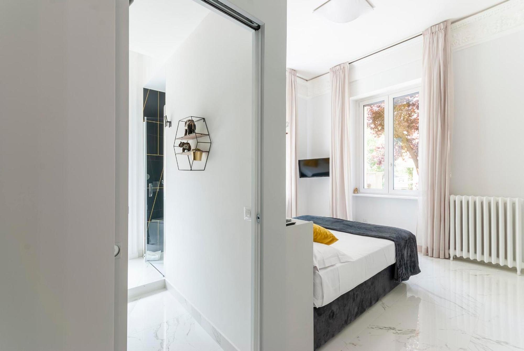 Bea Suites Luxury Rooms Rom Exteriör bild