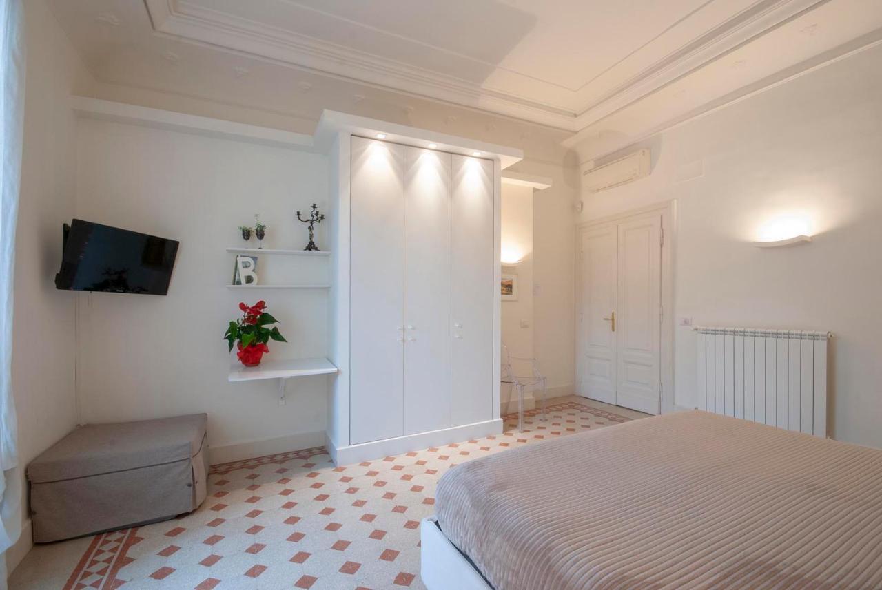 Bea Suites Luxury Rooms Rom Exteriör bild